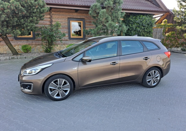Kia Ceed cena 44800 przebieg: 42000, rok produkcji 2018 z Kłobuck małe 254